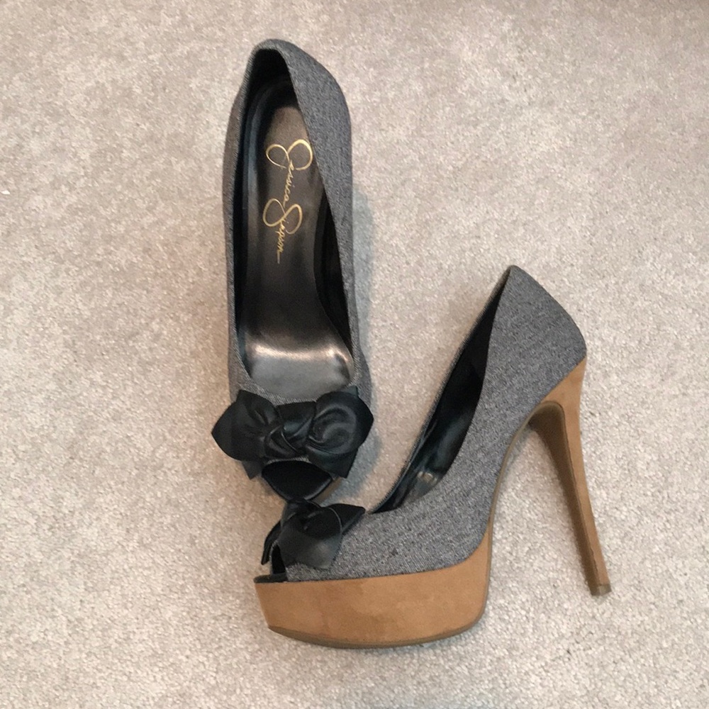 Jessica Simpson black bow pumps 7 1/2